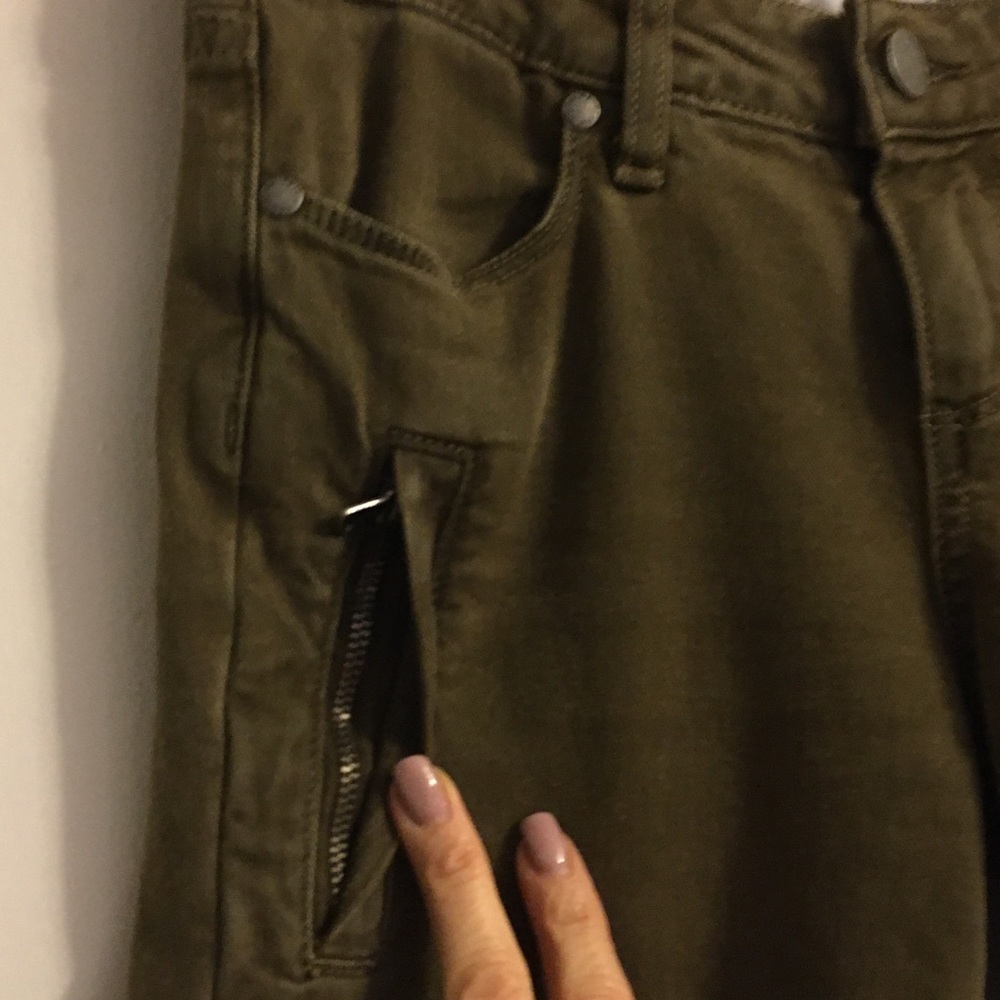 PAIGE ARMY GREEN ZIP-LEG MARLEY JEANS—LIKE NEW!!! - Picture 8 of 8